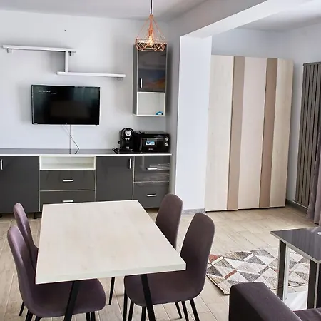 Melody By Alz Apartmán *